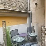Apartment Tatra By The Danube Fully Accessible Budapest